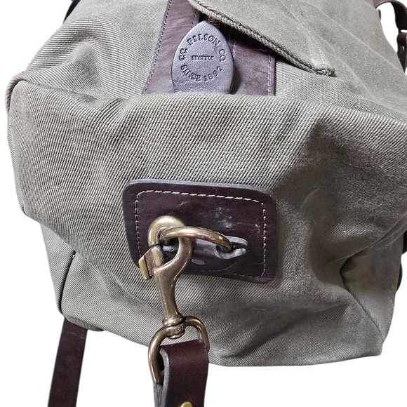 Filson Rugged Twill Medium Duffle - Picture 3 of 5